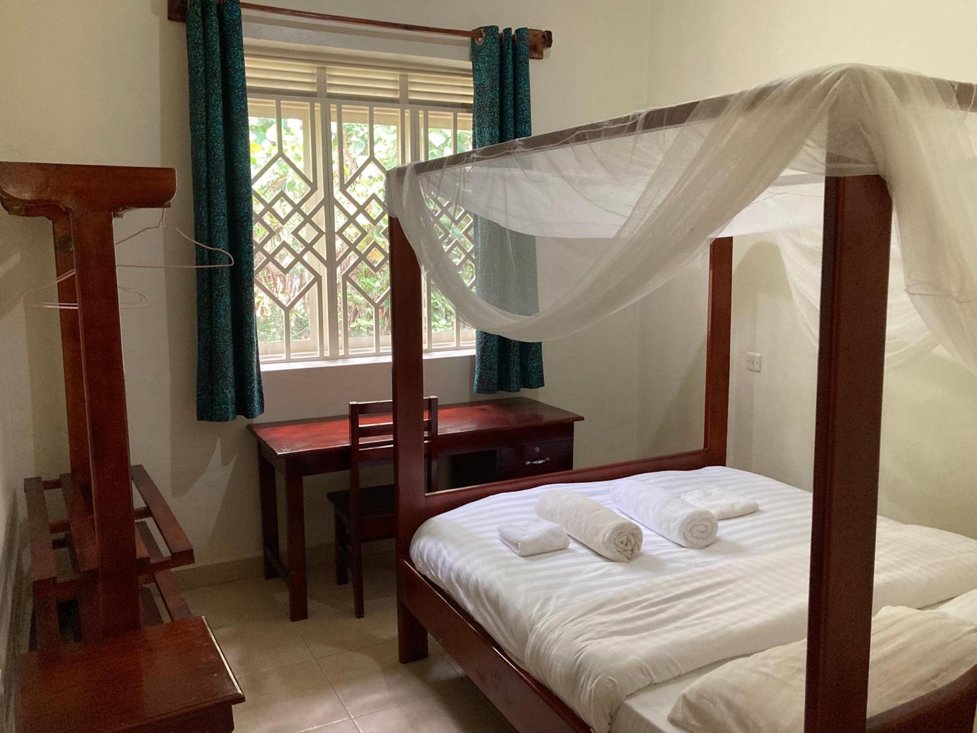 Bwindi Guest House Kanungu Екстер'єр фото